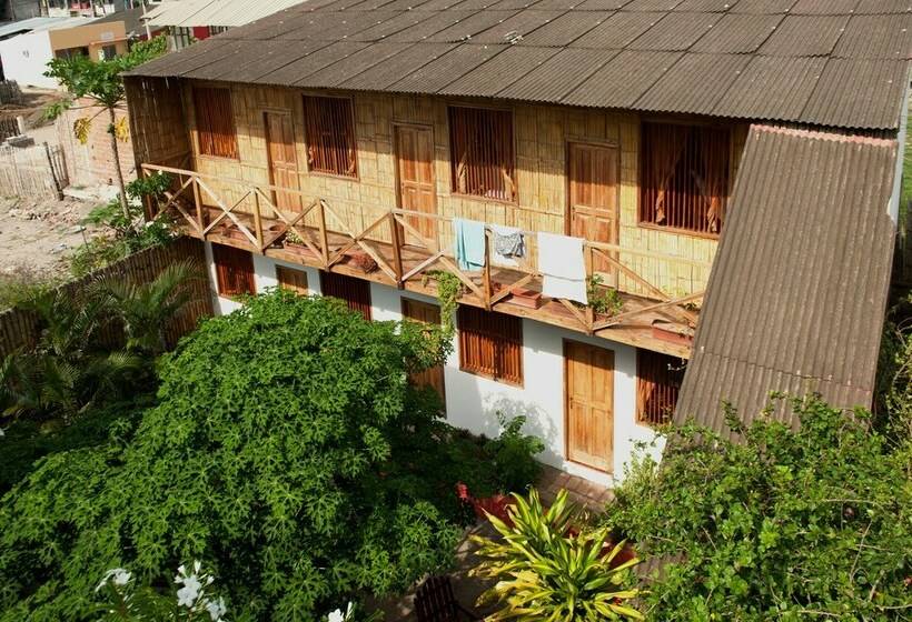 غرفة قياسية ثلاثية, Restaurante Amalur