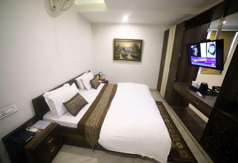 Номер Стандарт, Shagun Residency