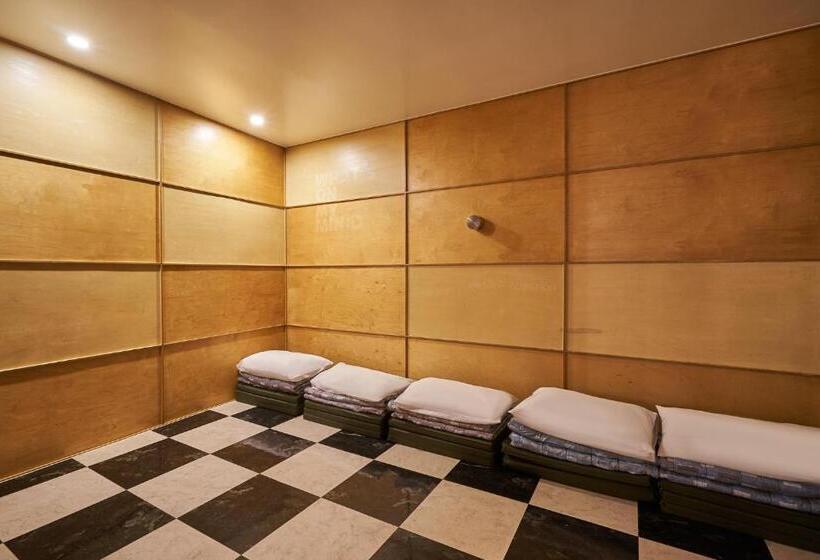 Quarto Triplo Superior, Show