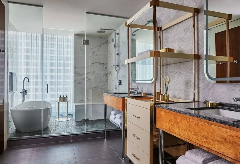 סוויטה, Viceroy Chicago