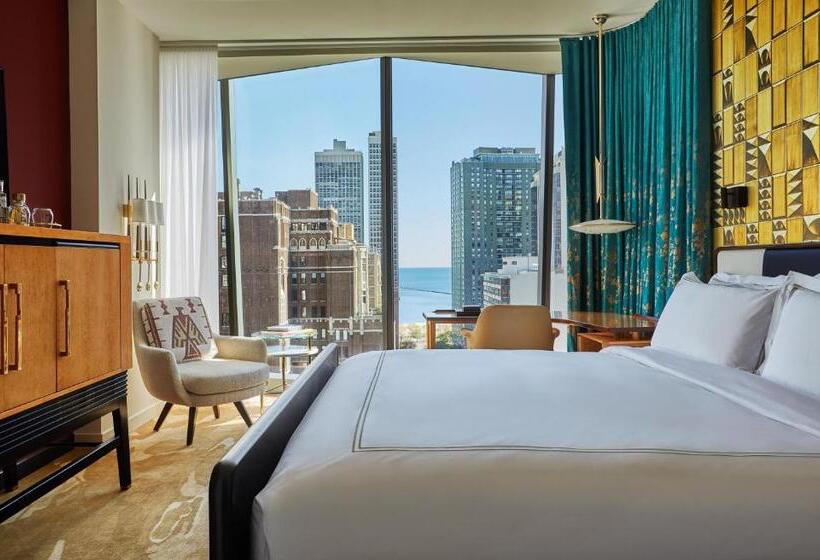 חדר דחוקס עם מיטת קינג, Viceroy Chicago