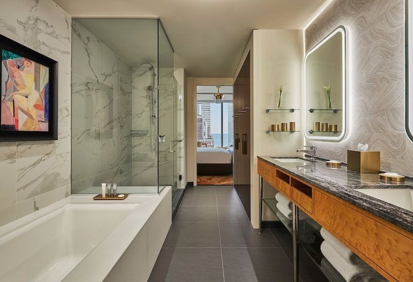 חדר דלוקס נוף לאגם, Viceroy Chicago