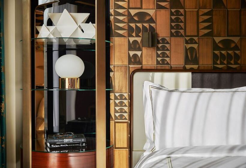 سوئیت جونیور با تراس, Viceroy Chicago