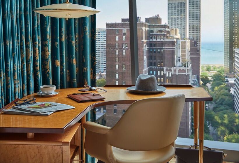 חדר סטנדרט עם מיטת קינג, Viceroy Chicago