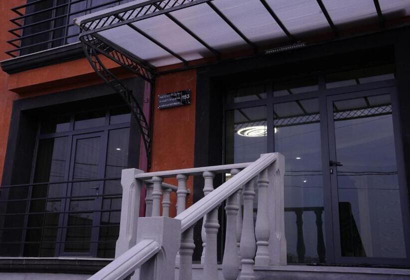 اتاق لوکس با بالکن, Mini Hotel Ocean