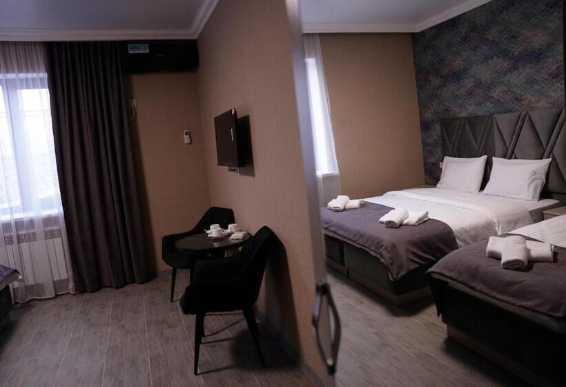 패밀리 룸, Mini Hotel Ocean