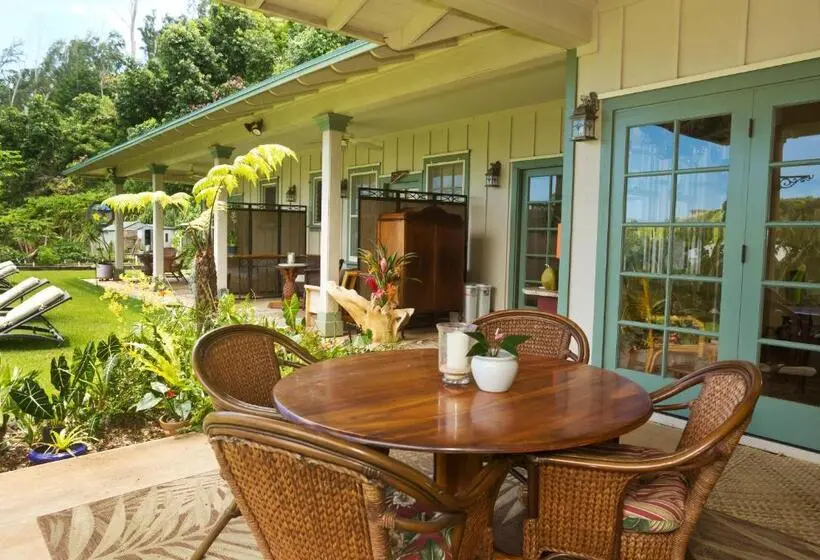 キングサイズベッドのスタンダードルーム, Iao Valley Inn