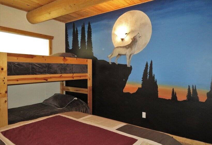 浴室共有ファミリールーム, The Hideaway Lodge