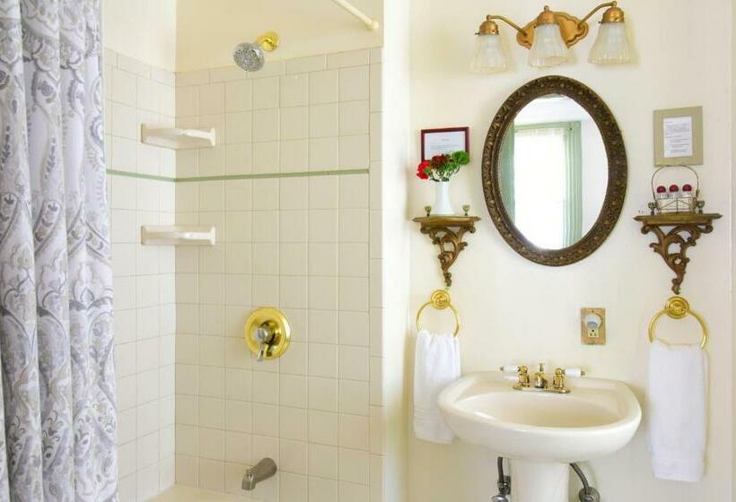 豪华房间, Wainwright Inn