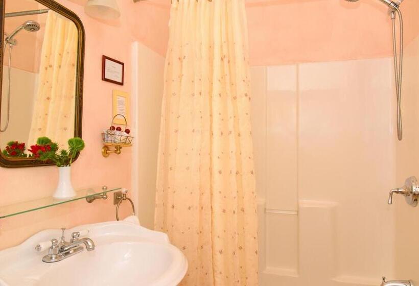 豪华房间, Wainwright Inn