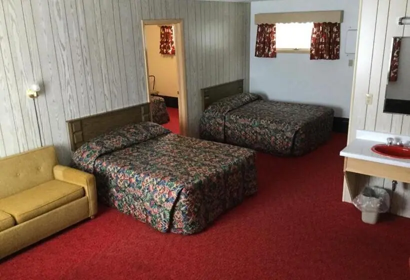 デラックストリプルルーム, Cedars Motel