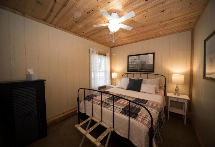 ２ベッドルームハウス, Anchor Inn Boutique