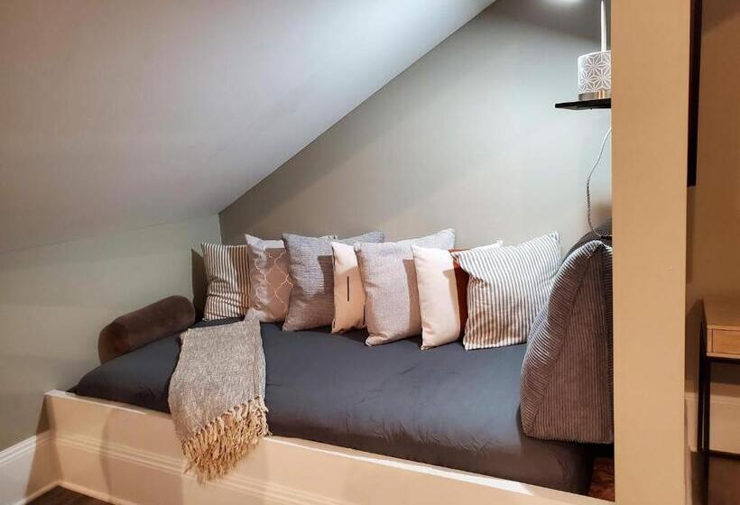 Номер Deluxe Кровать Кинг, Anchor Inn Boutique