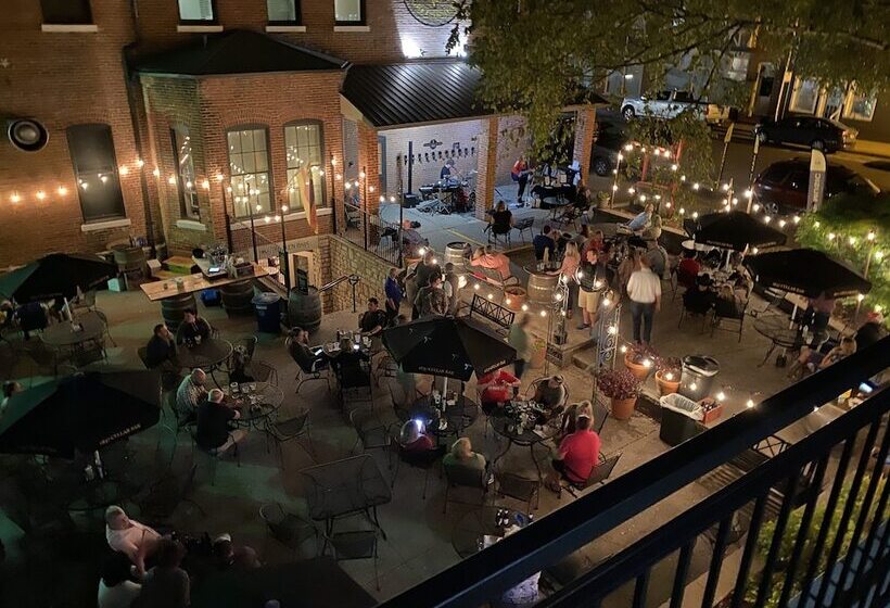 套房, Hermann Crown Suites