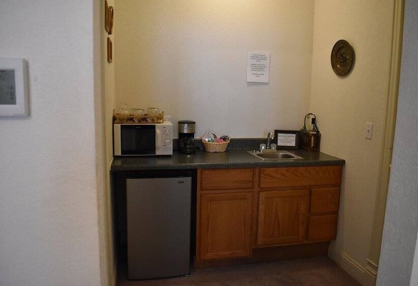 标准间, Hermann Crown Suites