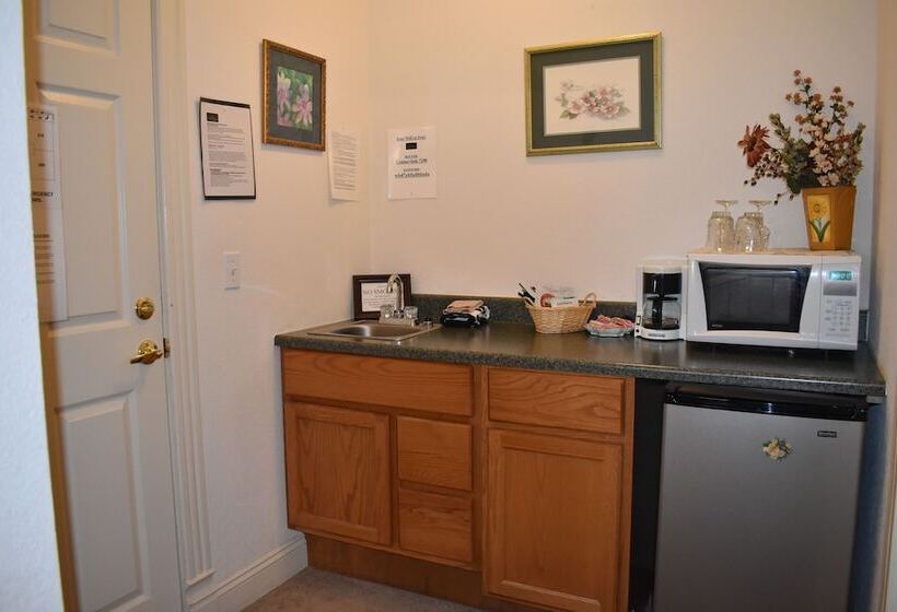 标准间, Hermann Crown Suites