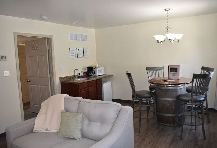 套房, Hermann Crown Suites