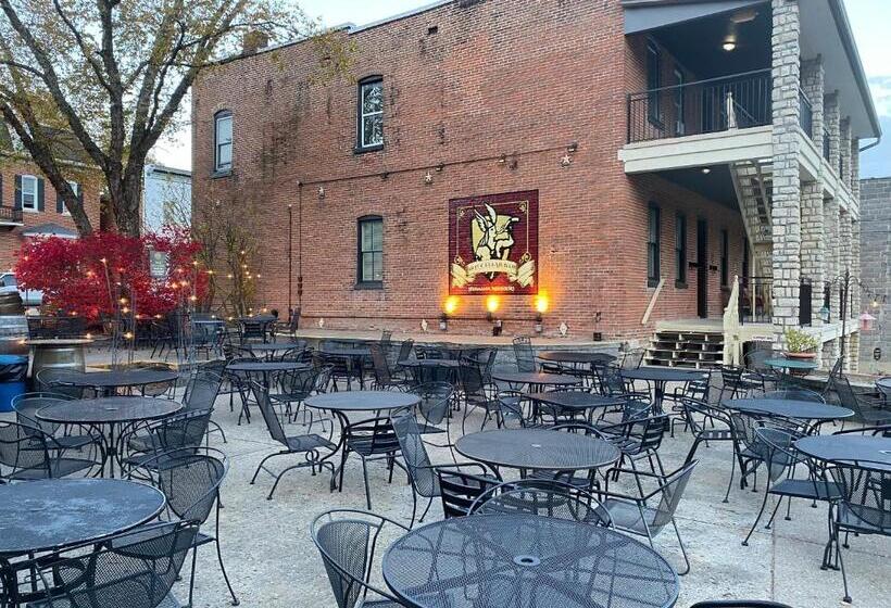 主人套房, Hermann Crown Suites