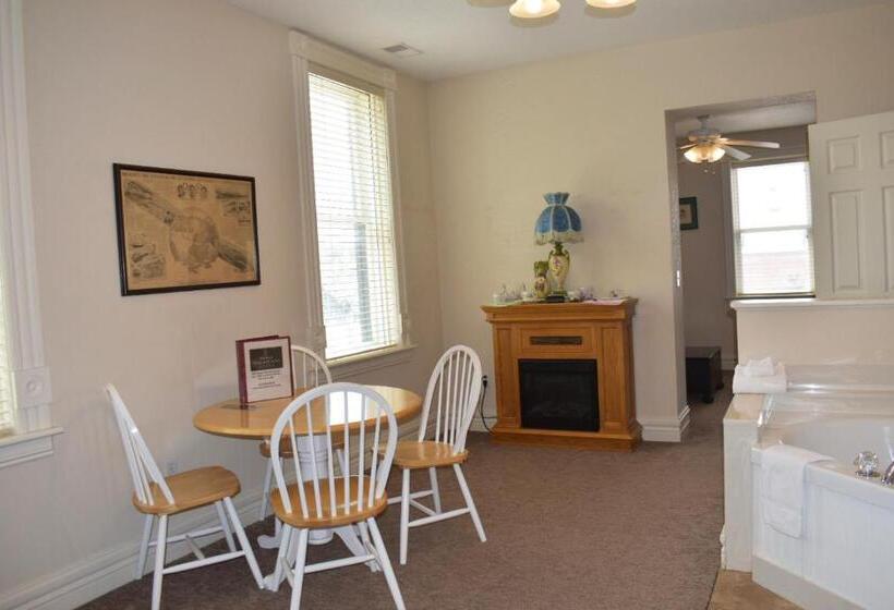 套房, Hermann Crown Suites