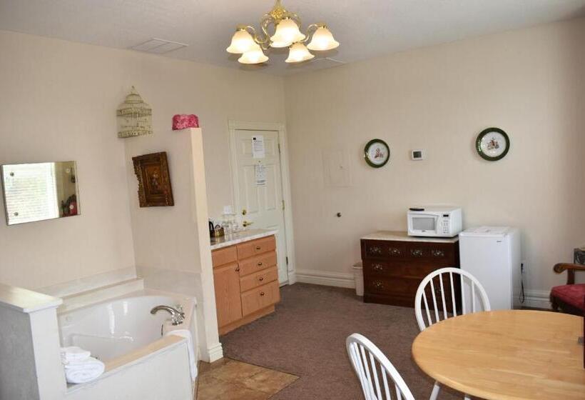 套房, Hermann Crown Suites