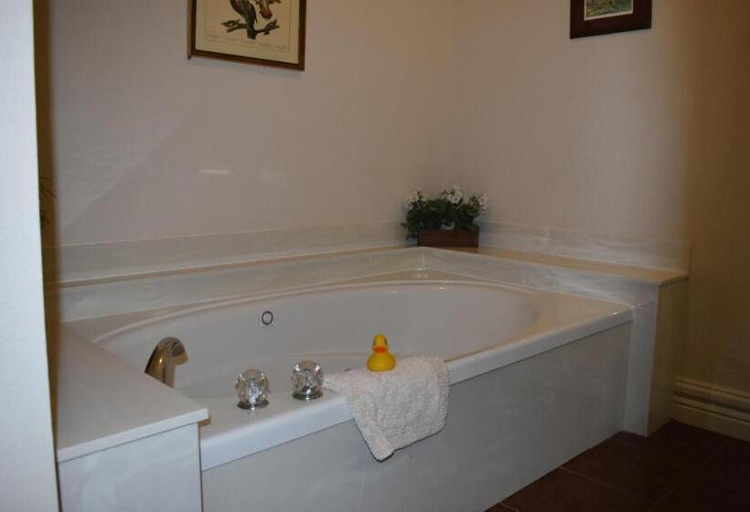 套房, Hermann Crown Suites