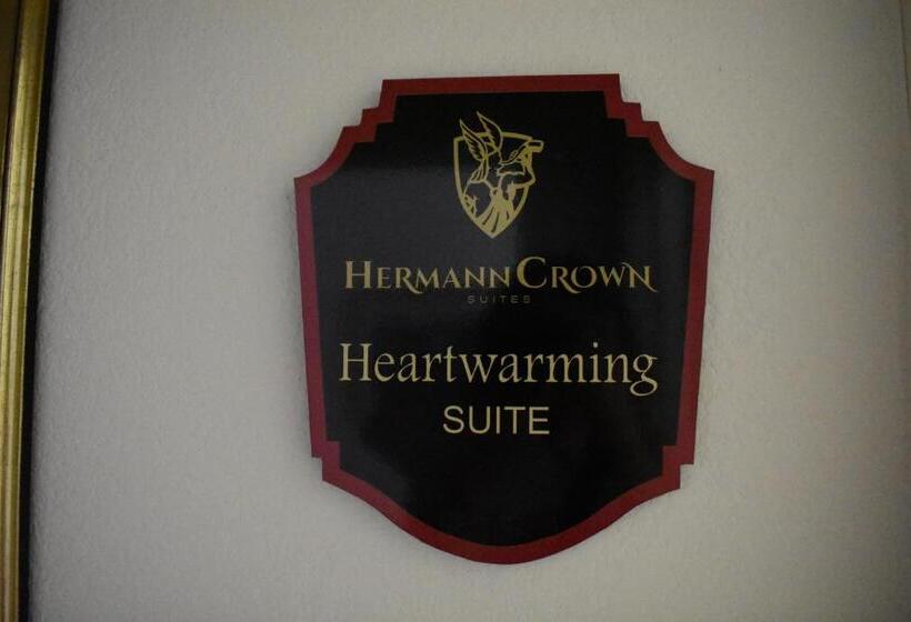 适合残疾人士使用的套间, Hermann Crown Suites
