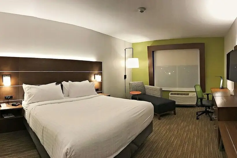 スイート, Holiday Inn Express & Suites   Sterling, An Ihg