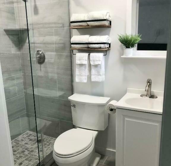 エコノミールーム, Kingfisher Lodging