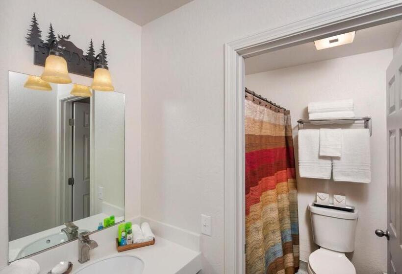 غرفة ديلوكس سرير كينج, Mat Su Resort