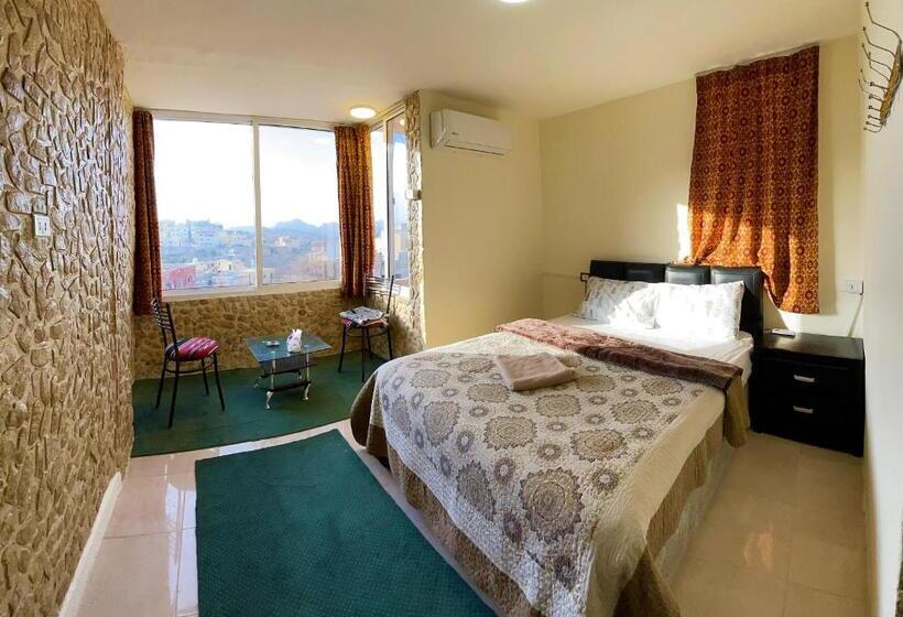 اتاق استاندارد, Orient Gate