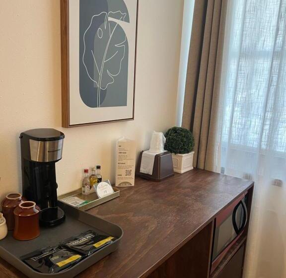 스탠다드 룸, The Brooks Hotel Restaurant And Lounge