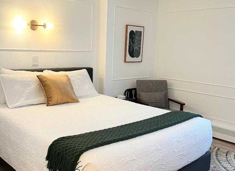 스탠다드 룸, The Brooks Hotel Restaurant And Lounge