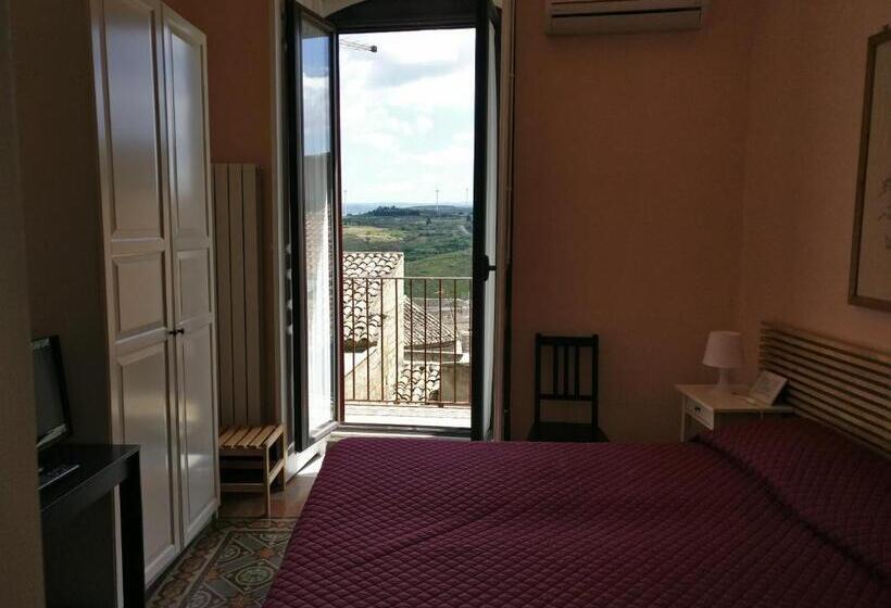 带阳台的豪华间, B&b Porta Della Terra