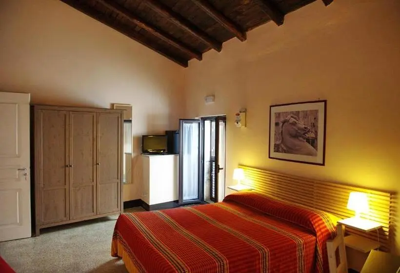 Standard Kolmen Hengen Huone, B&b Porta Della Terra