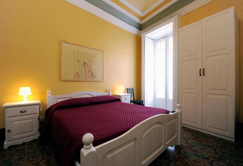 带阳台的豪华间, B&b Porta Della Terra