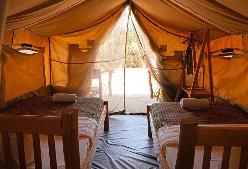 اتاق لوکس با بالکن, Kara Tunga Safari Camp