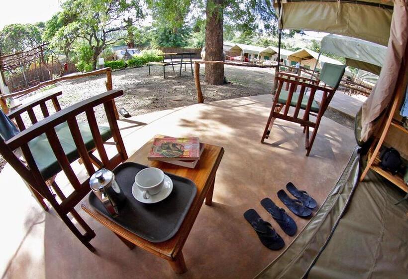 اتاق لوکس, Kara Tunga Safari Camp