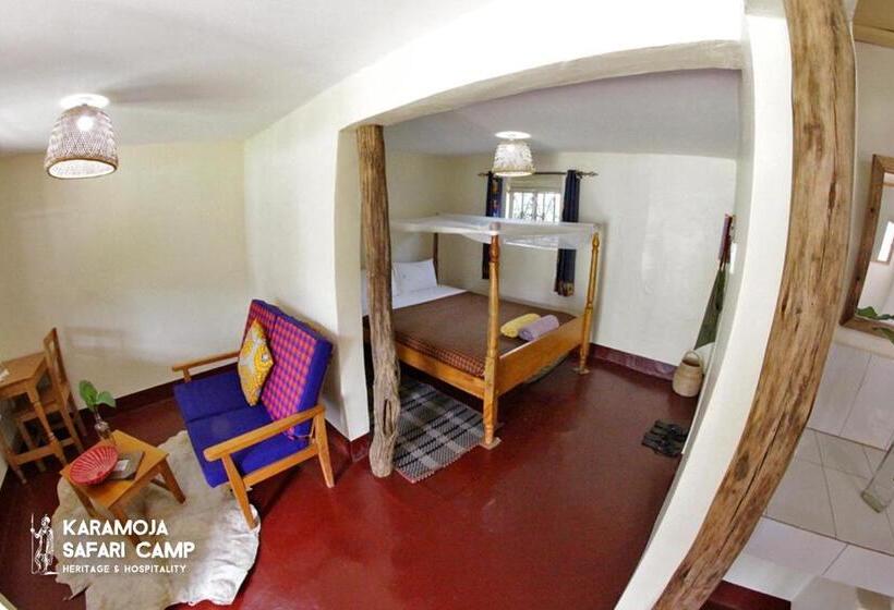 استودیوی استاندارد, Kara Tunga Safari Camp