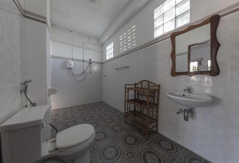 חדר סטנדרט עם מרפסת, Baba Guesthouse