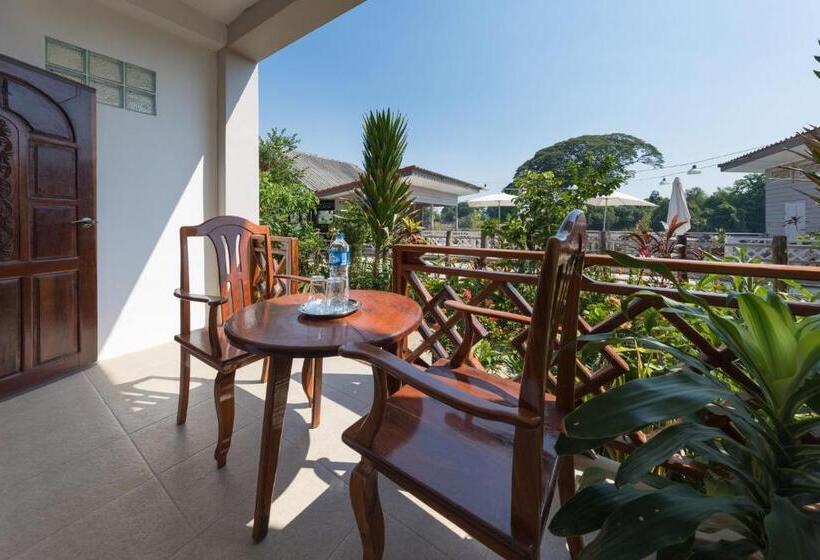 חדר סטנדרט עם מרפסת, Baba Guesthouse