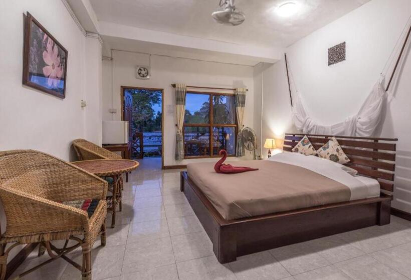 חדר סטנדרט עם מרפסת, Baba Guesthouse