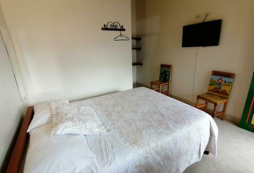 اتاق استاندارد یک نفره, Balcones Del Parque Jardin