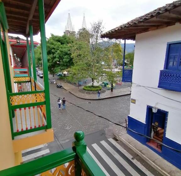 اتاق استاندارد با بالکن, Balcones Del Parque Jardin