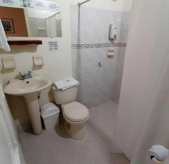 اتاق استاندارد سه تخته با بالکن, Balcones Del Parque Jardin