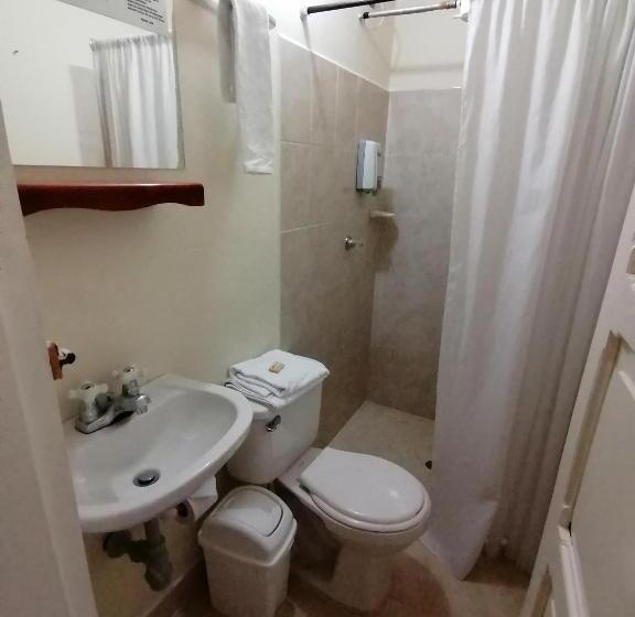 اتاق استاندارد سه تخته با بالکن, Balcones Del Parque Jardin