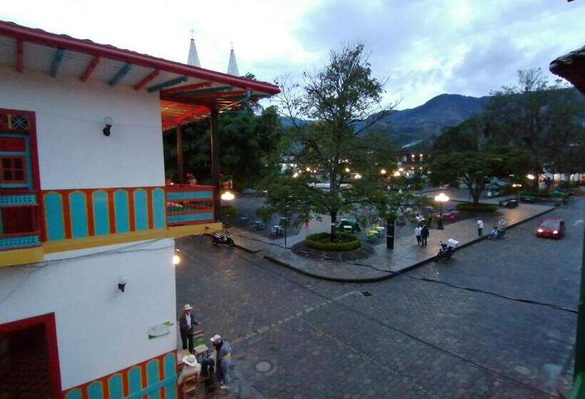 اتاق استاندارد با بالکن, Balcones Del Parque Jardin