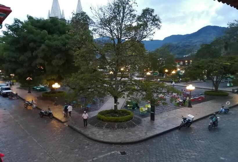 اتاق استاندارد با بالکن, Balcones Del Parque Jardin