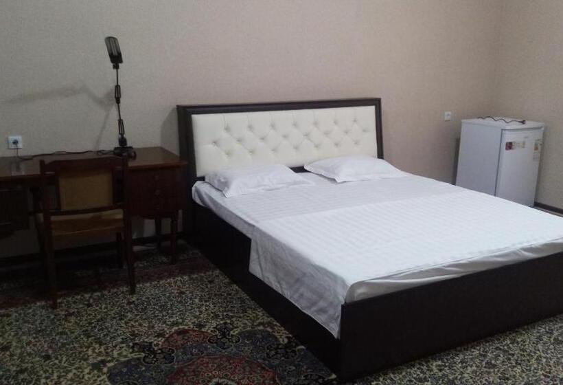 اتاق لوکس, Bek Shahrisabz