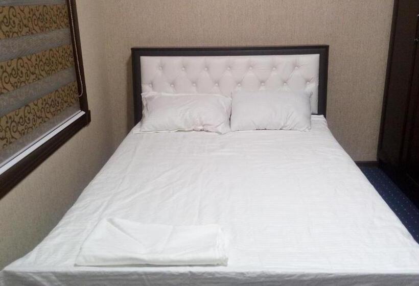 اتاق اکونومی یک تخته, Bek Shahrisabz