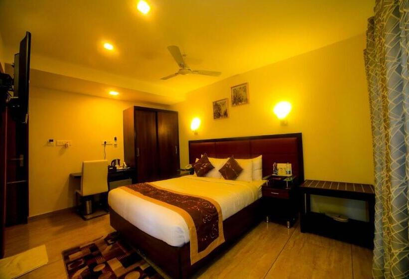 Номер Executive, D Breeze Suites